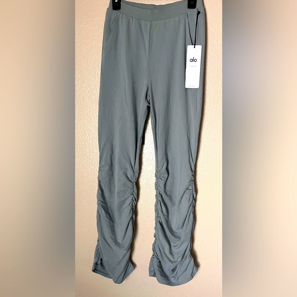 Alo sculpt pants